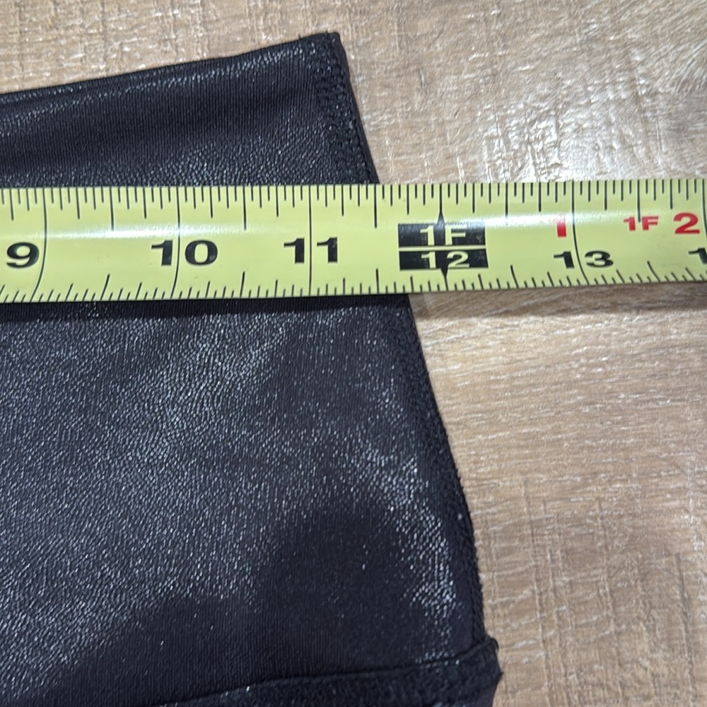 EUC Beyond Yoga Heather Rib Black Shine High Waisted Midi Legging Size XS - Picture 9 of 9
